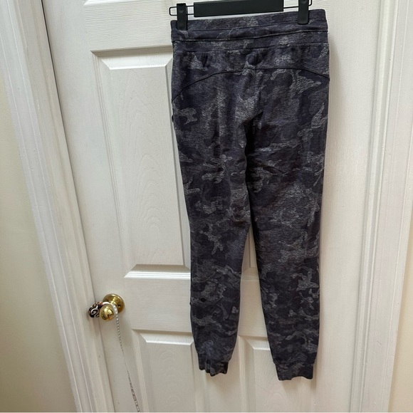 Lululemon Ready to Rulu Pant Gray Camouflage Jogger Pants 4 - Picture 5 of 8